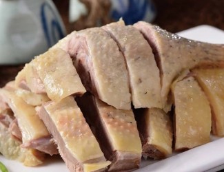 一道能補虛活血、化痰止咳平喘的美食——三七銀杏蒸白鴨