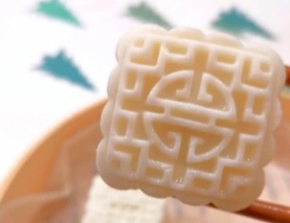 健脾養(yǎng)胃低熱量，氣血雙補桃花顏——三七山藥糕